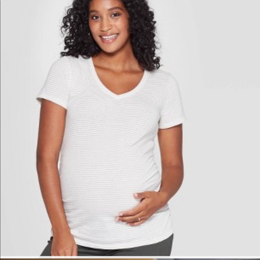 Maternity tee size large